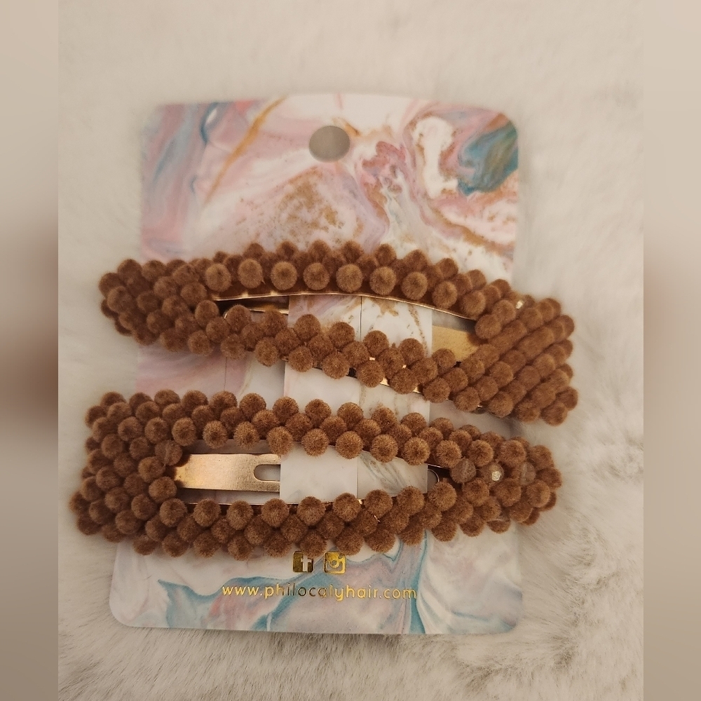 NWOT Philocaly Snap Hair Clips